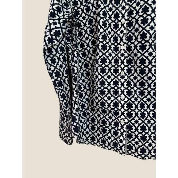 Talbots Non Iron Wrinkle Free Navy & White Professional Button Up Top Size 16 - Picture 8 of 8